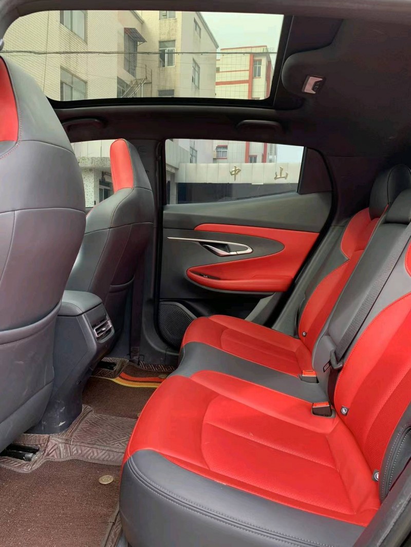 中山21年长安汽车UNI-T7