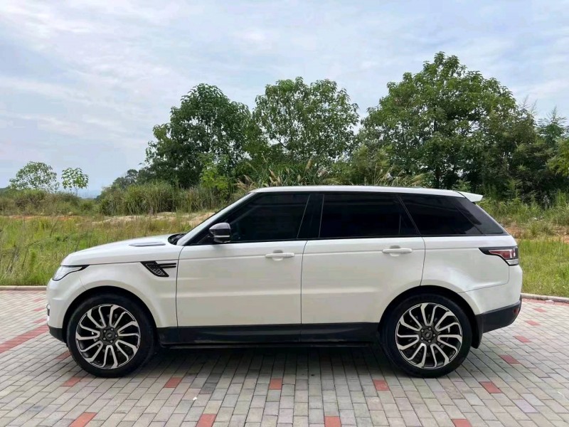 衡阳16年路虎揽胜运动8