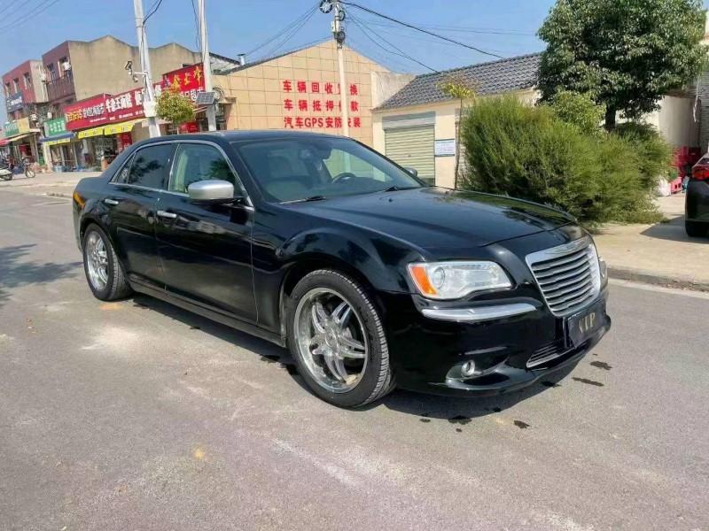 鄂州14年克萊斯勒300C2