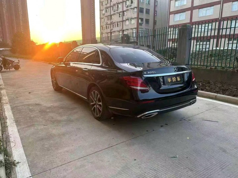 武汉19年奔驰E8