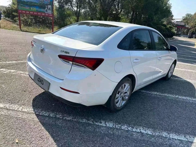 武汉20年别克英朗4