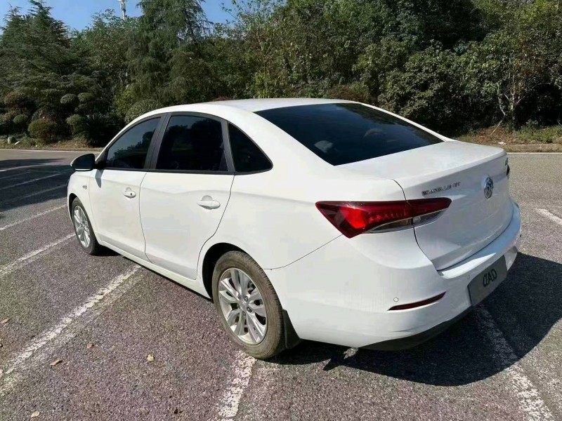 武汉20年别克英朗6