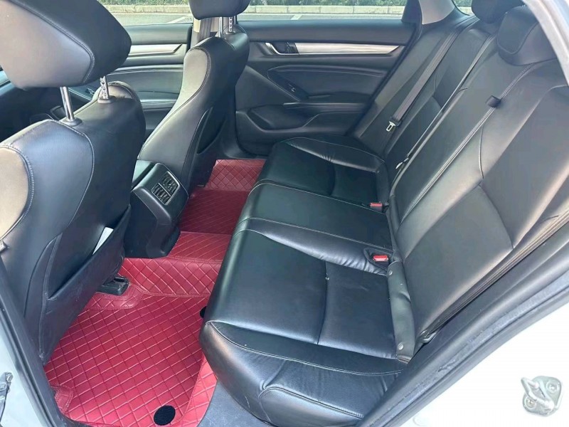 常州20年本田雅阁8