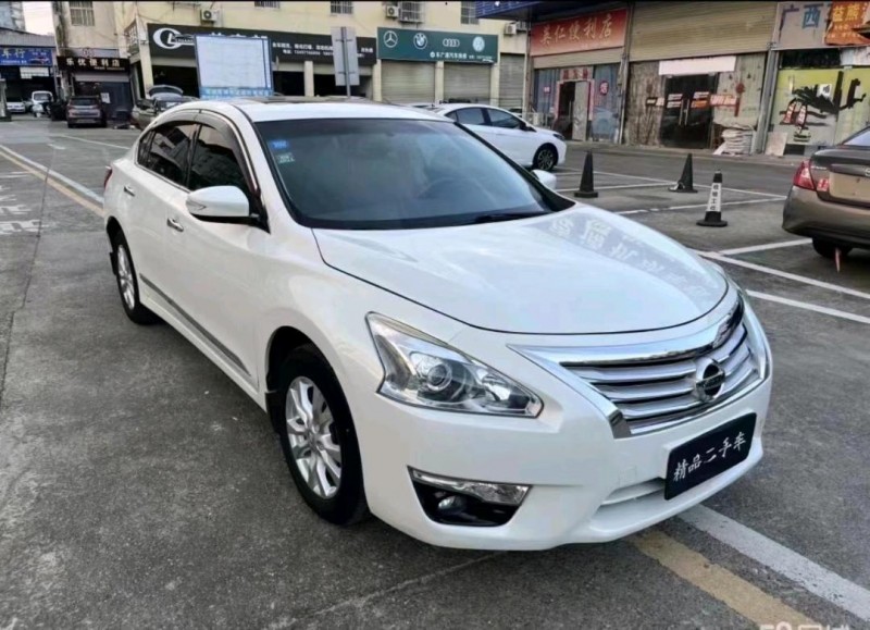 东营14年日产天籁2
