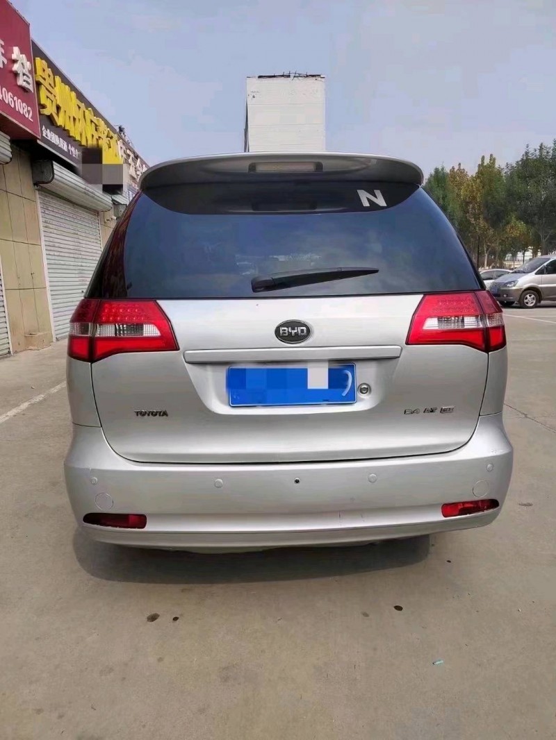 东营12年比亚迪M63