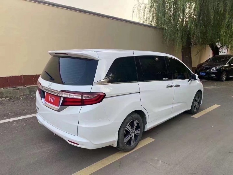 青岛18年本田奥德赛4