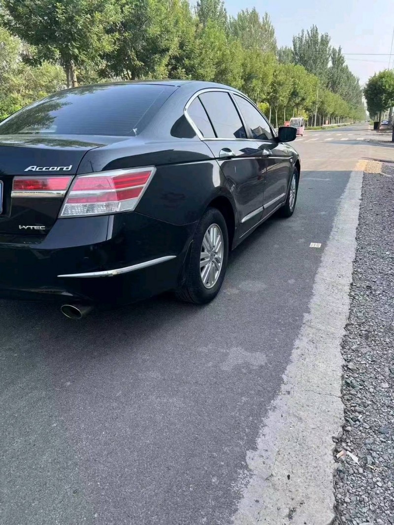 东营13年本田雅阁7