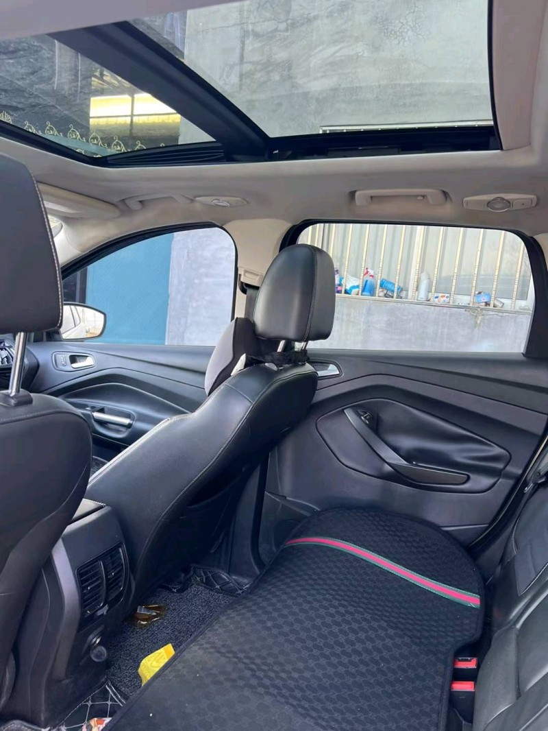 青岛14年福特翼虎6