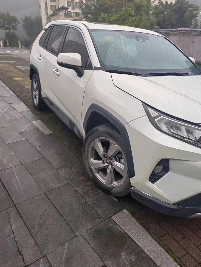 东营20年丰田RAV4荣放5
