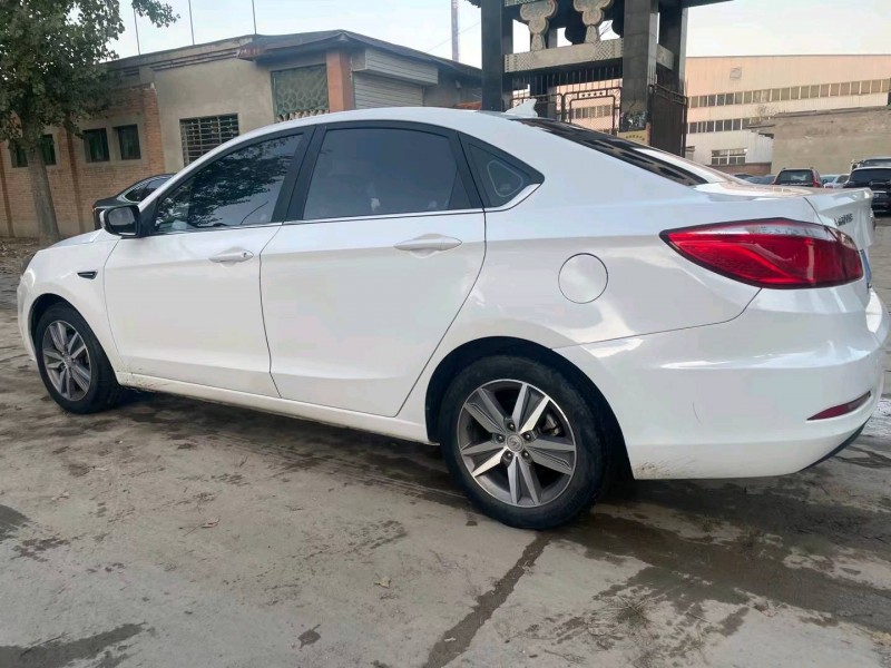 保定17年长安汽车逸动4