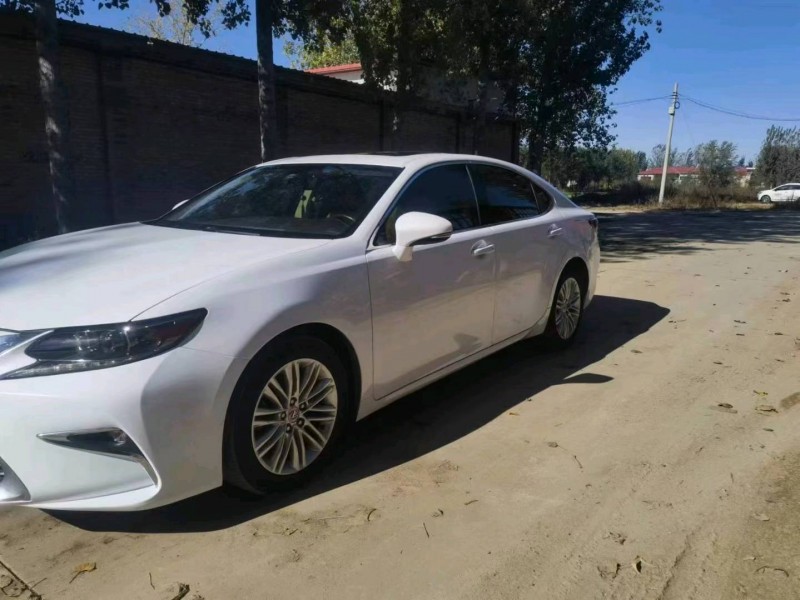 保定15年雷克萨斯ES2