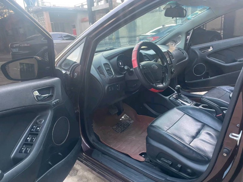 保定16年起亚K38