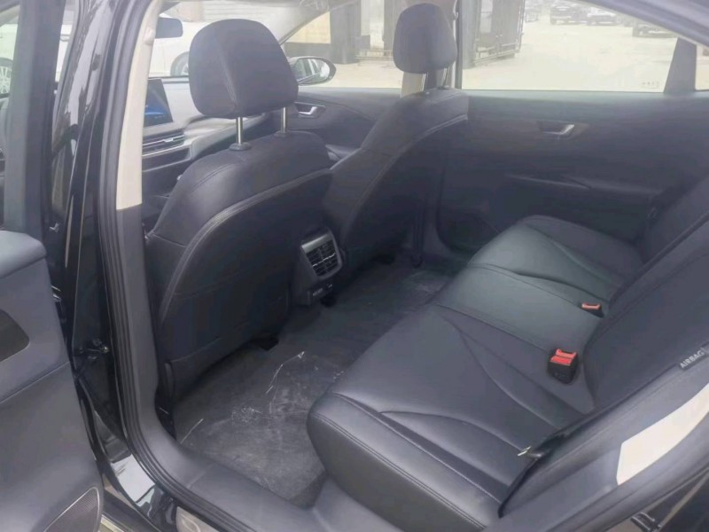 保定23年红旗E-QM55