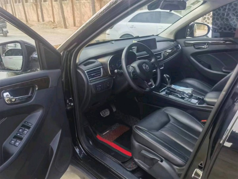 保定19年东风风光8