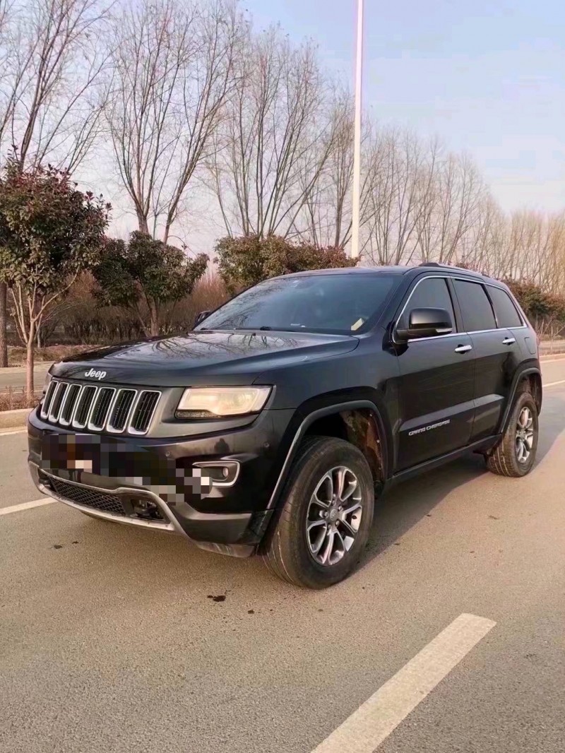 枣庄14年Jeep大切诺基3
