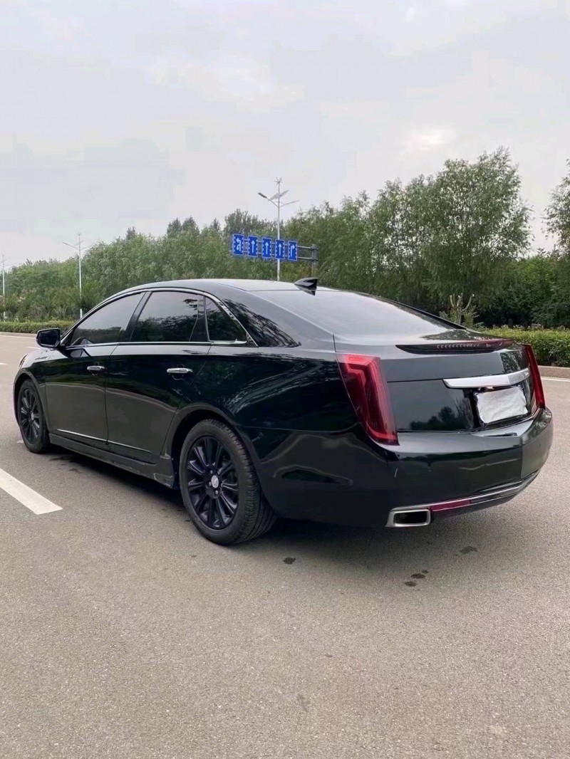 枣庄17年凯迪拉克XTS8