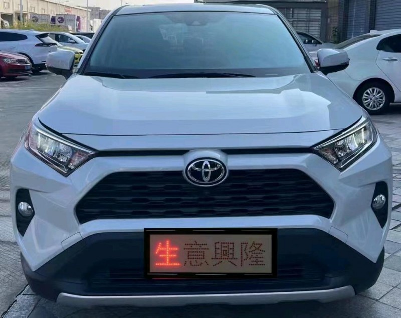珠海21年丰田RAV41