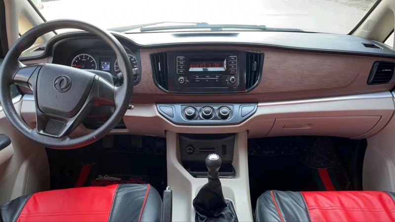 保定20年东风菱智5