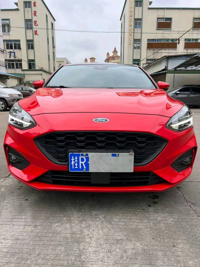 中山20年福特福克斯1