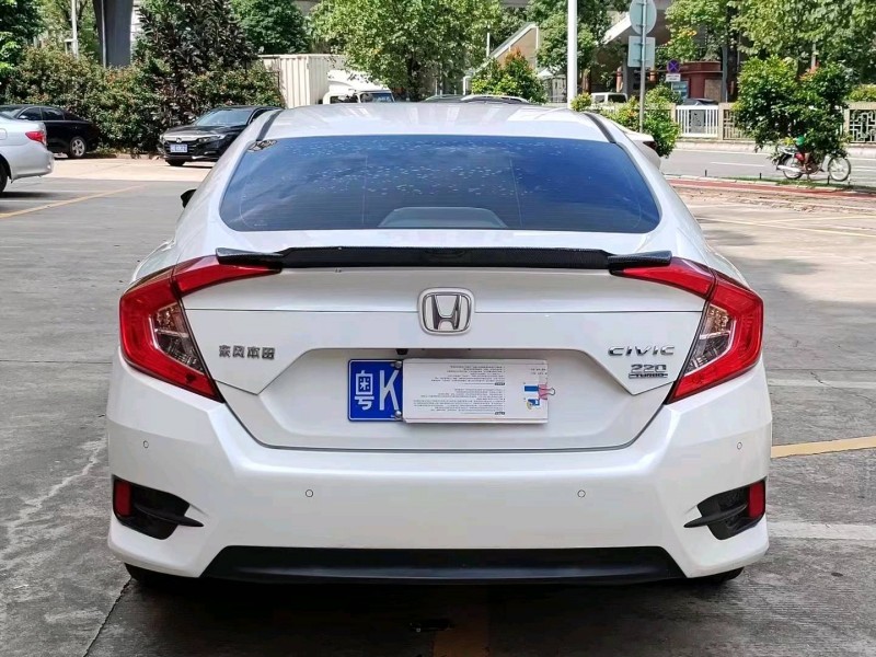 珠海19年本田思域2