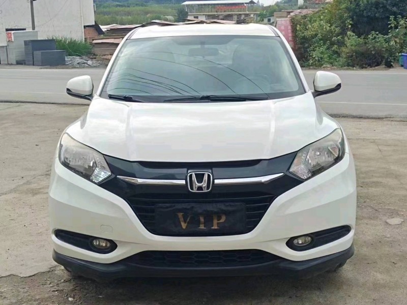 衡阳17年本田缤智1