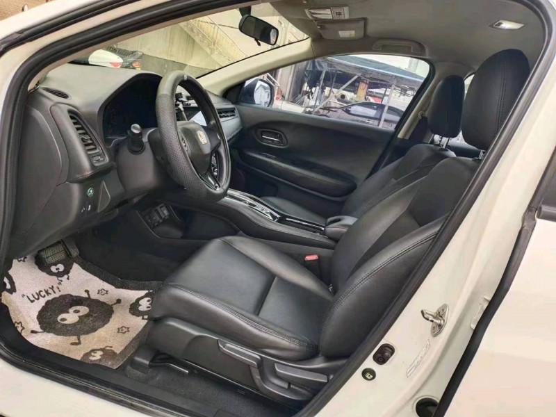 衡阳17年本田缤智8