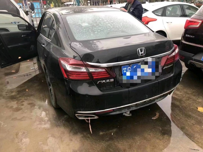 常州17年本田雅阁3