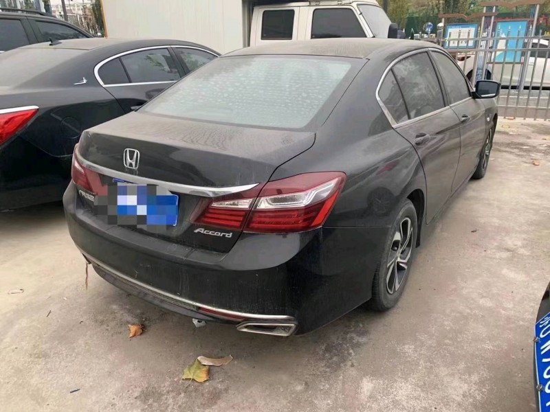 常州17年本田雅阁4