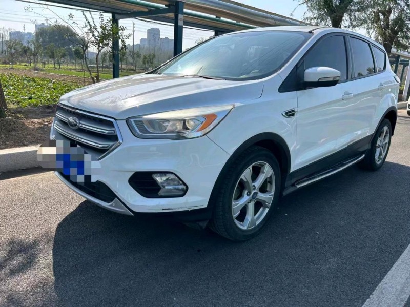 东营17年福特翼虎3