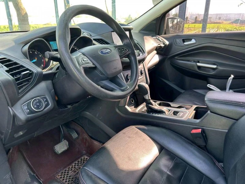 东营17年福特翼虎7