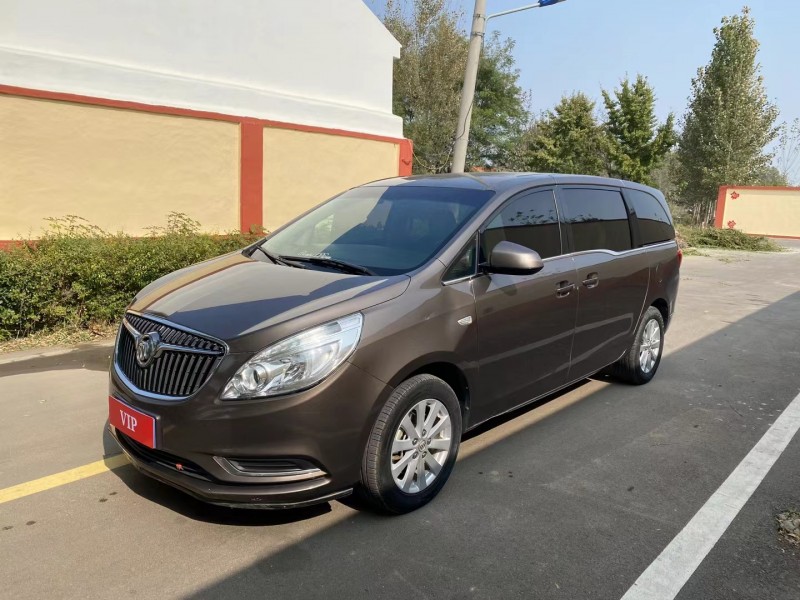 青岛18年别克GL82