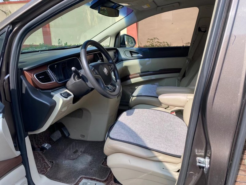 青岛18年别克GL87