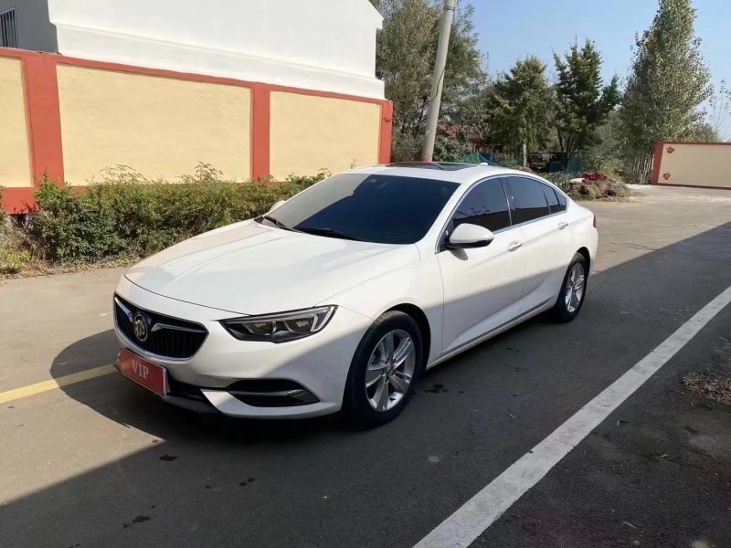 青岛19年别克君威2