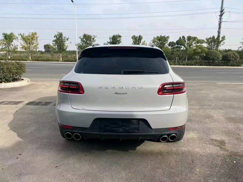 东营18年保时捷Macan2