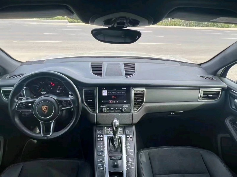 东营18年保时捷Macan3