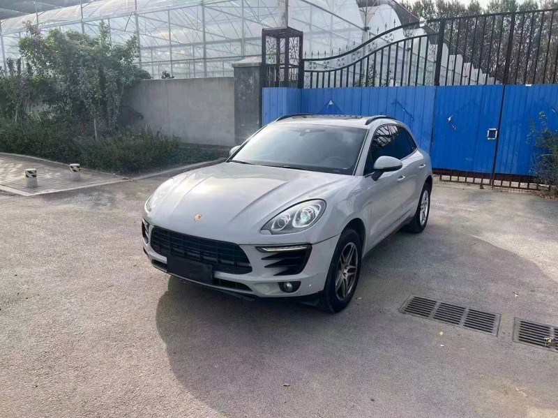 东营18年保时捷Macan9