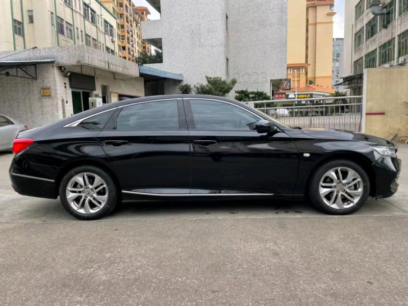 中山21年本田雅阁2