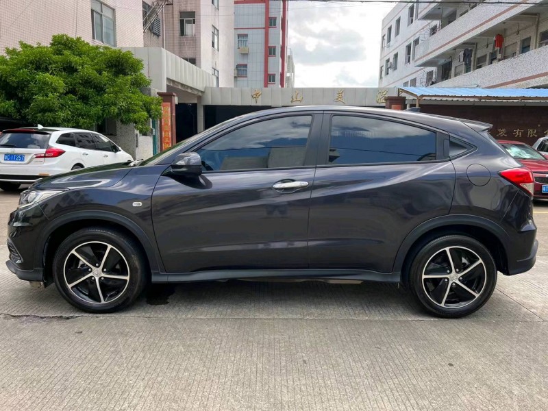 中山22年本田缤智3