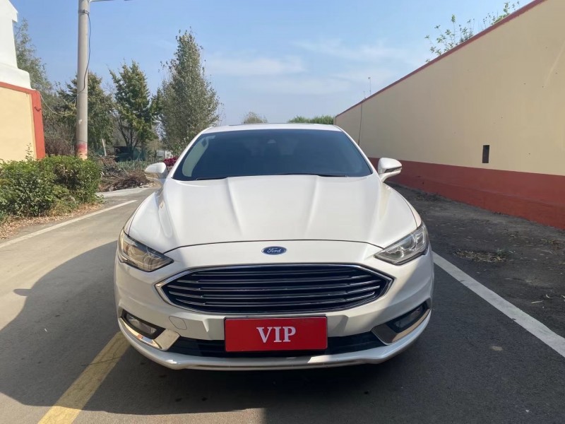 青岛17年福特蒙迪欧1