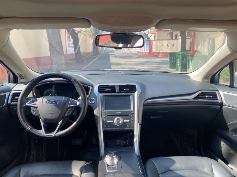 青岛17年福特蒙迪欧8