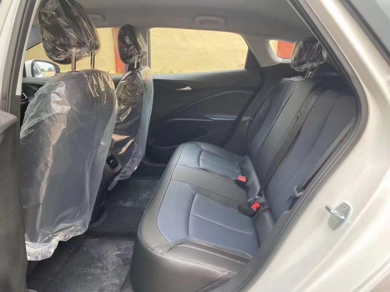 青岛23年别克微蓝6