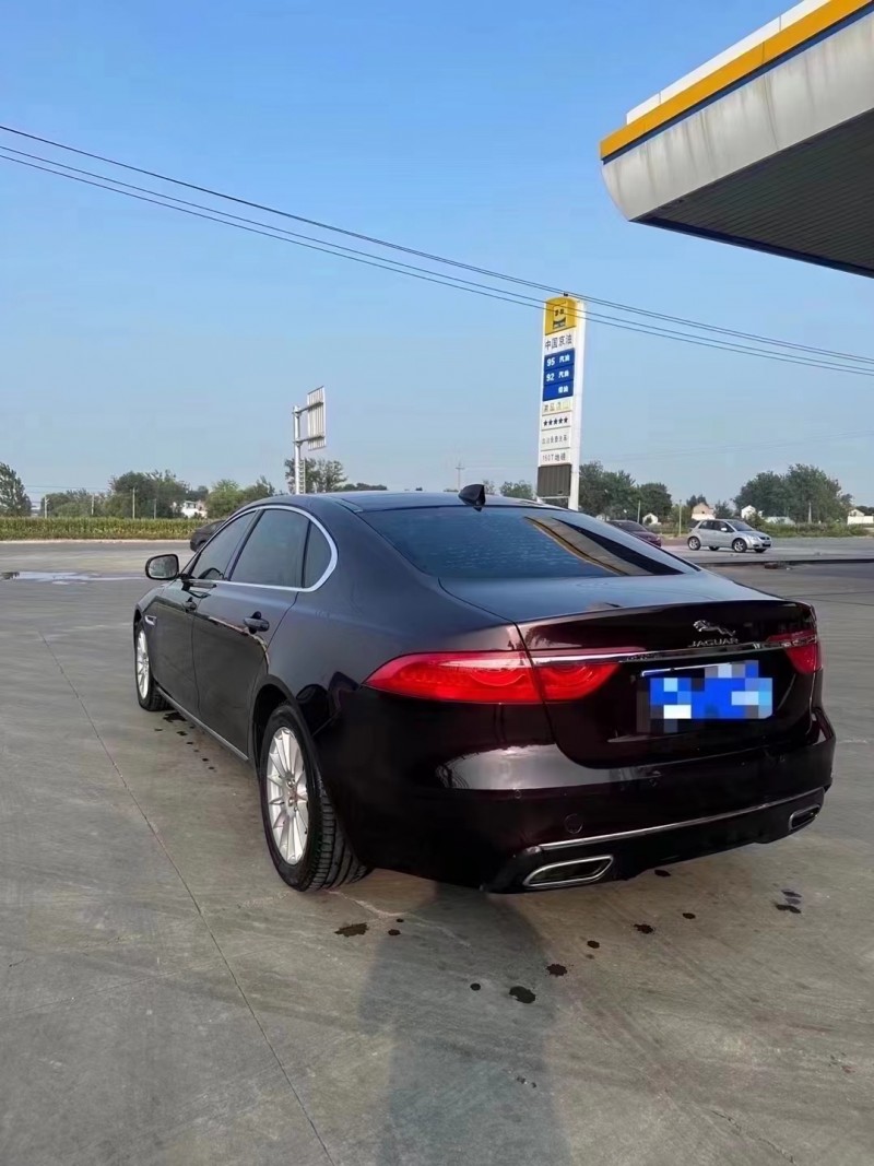 济宁16年捷豹XFL4