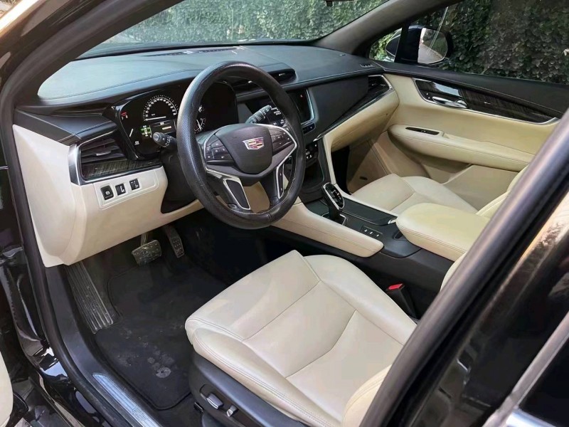 枣庄16年凯迪拉克XT56