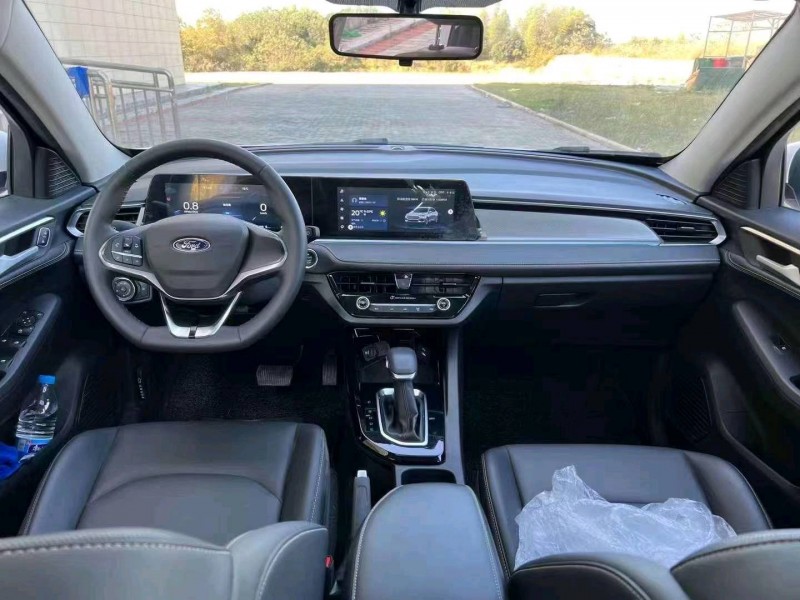 衡阳22年福特福睿斯4