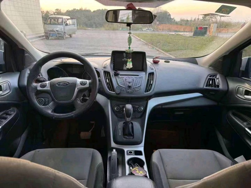 衡阳16年福特翼虎7