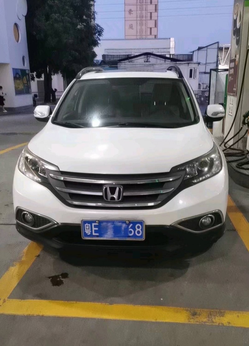 汕头13年本田CRV1