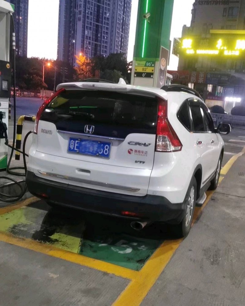 汕头13年本田CRV9