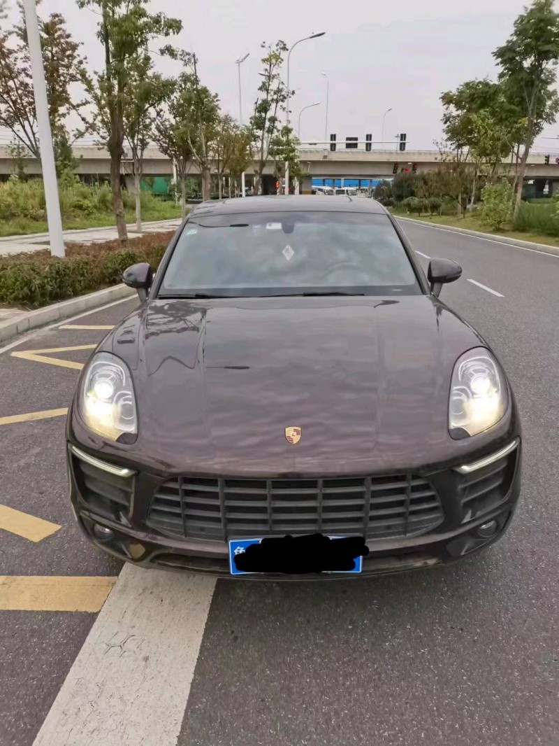 淮南16年保時捷Macan1