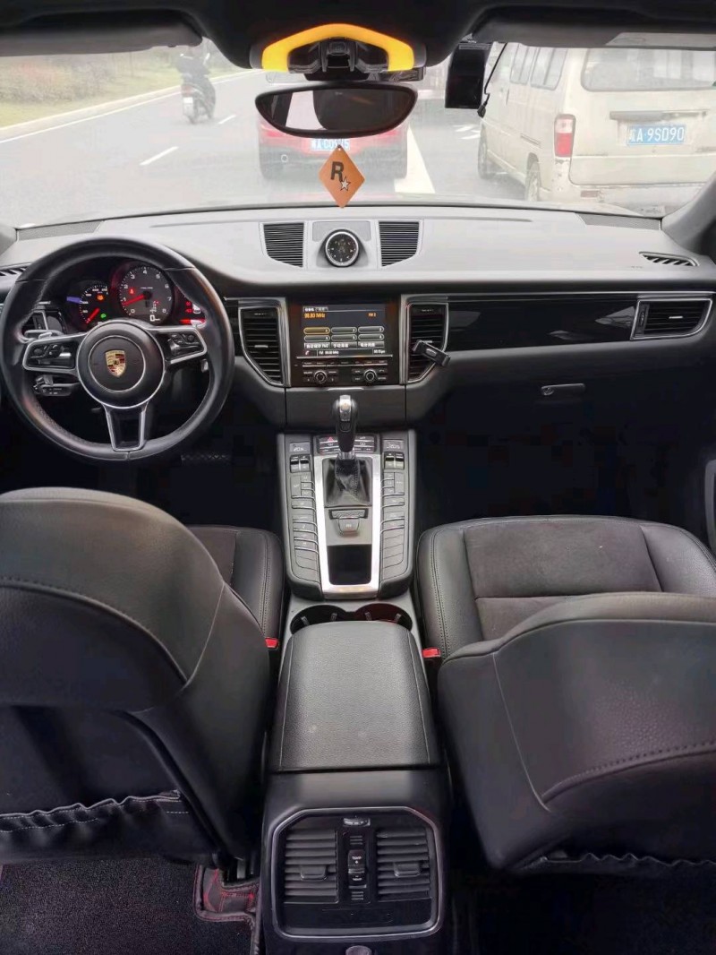 淮南16年保時捷Macan5