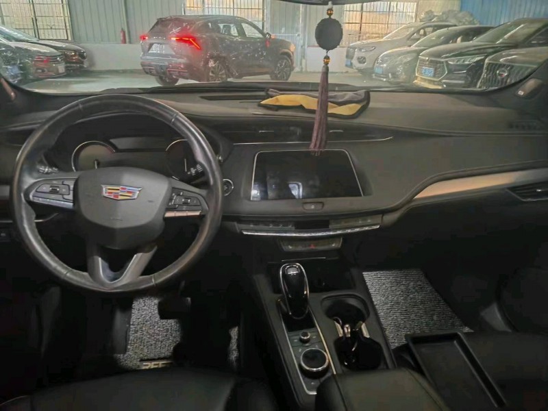 衡阳21年凯迪拉克XT44